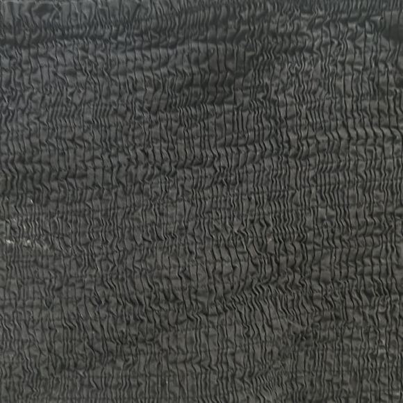 Ruffles black crop top - Picture 2 of 2